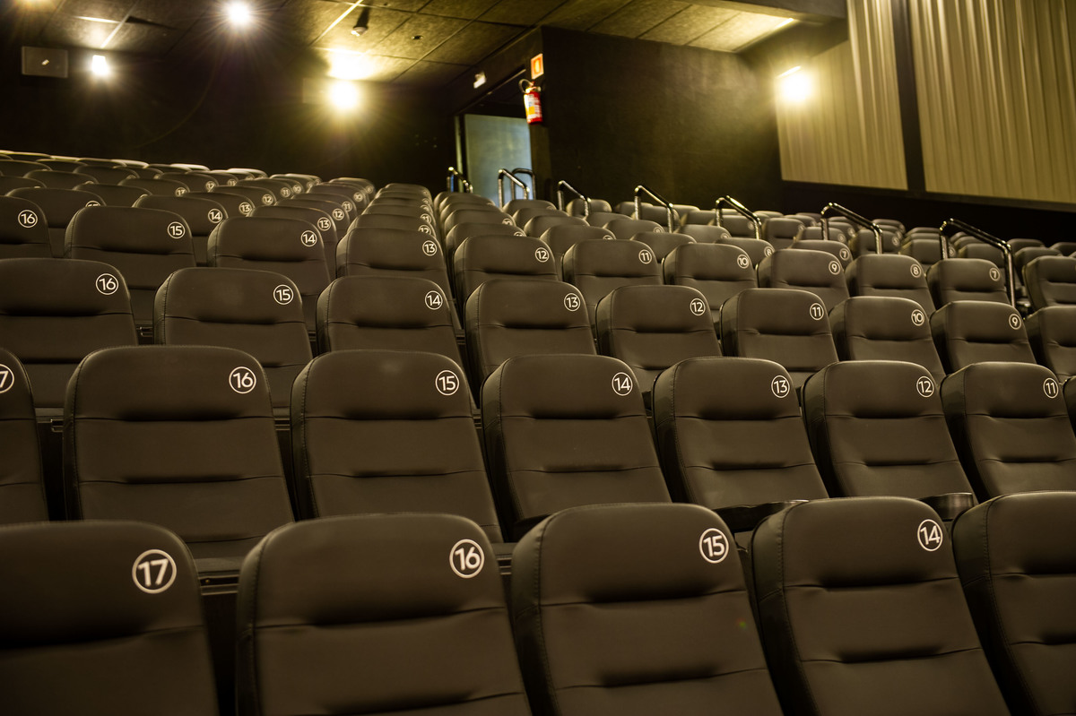 fotógrafo-interiores-sala-de-exibicao-detalhe-conjunto-de-poltronas-Cineflix-arquitetura-01.jpg