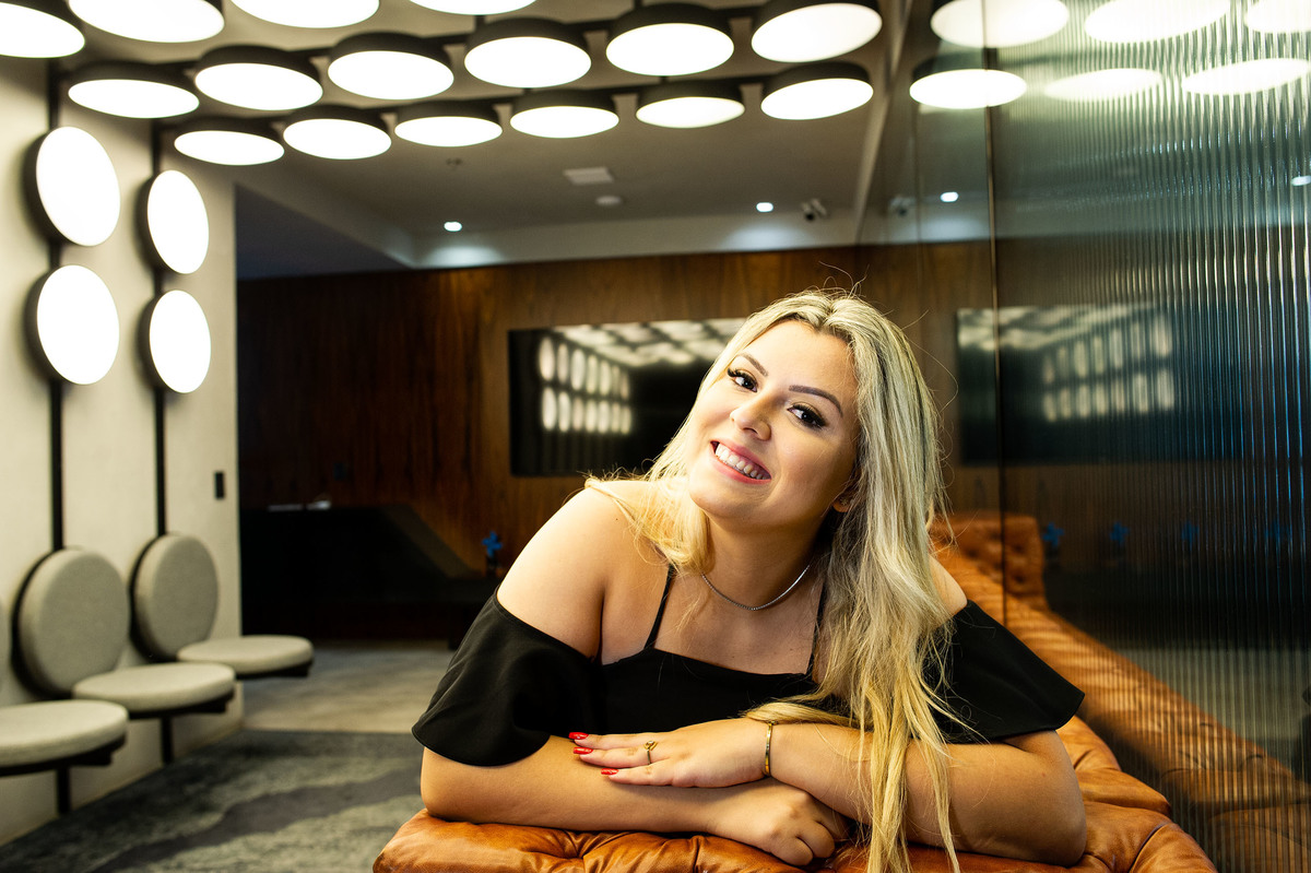 Fotógrafo corporativo em Santos - Mirella corretora Imobiliaria