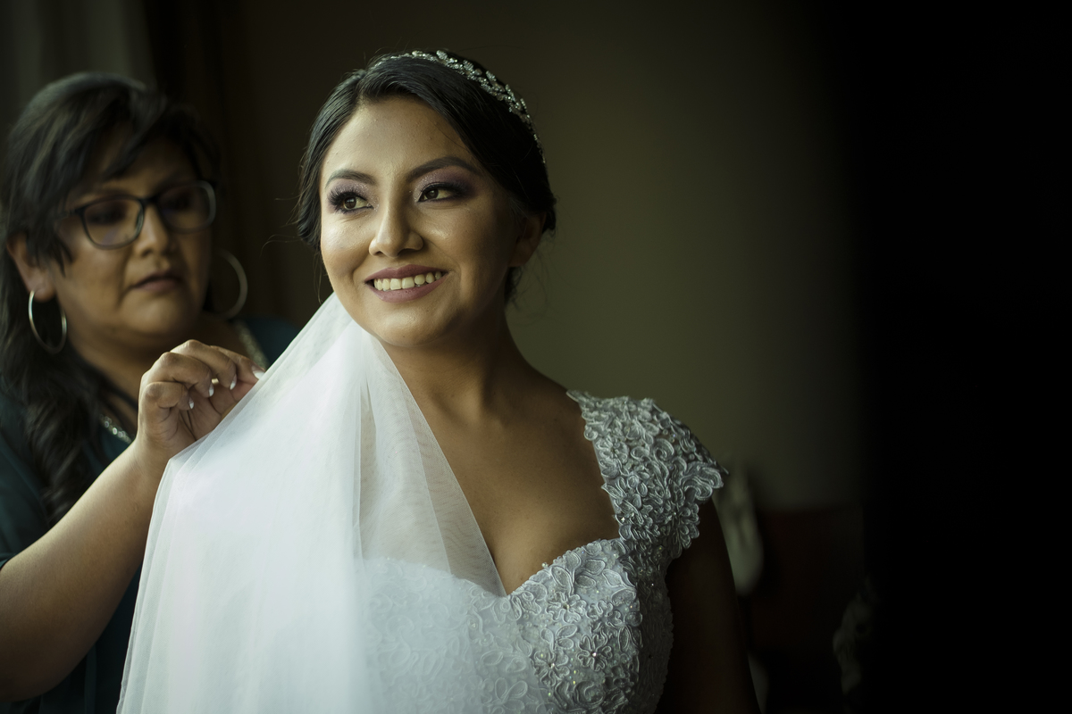 Boda de noche, Boda La Paz Bolivia, Catedral Castrense , La Castela, Fotografo de bodas La Paz Bolivia 