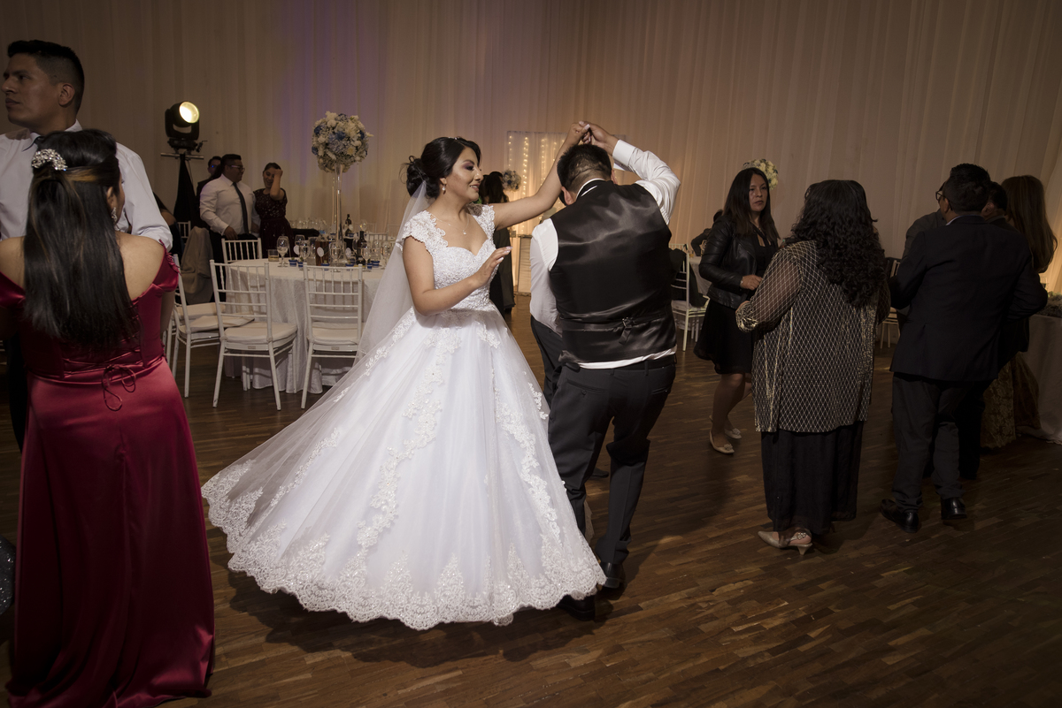 Boda de noche, Boda La Paz Bolivia, Catedral Castrense , La Castela, Fotografo de bodas La Paz Bolivia 