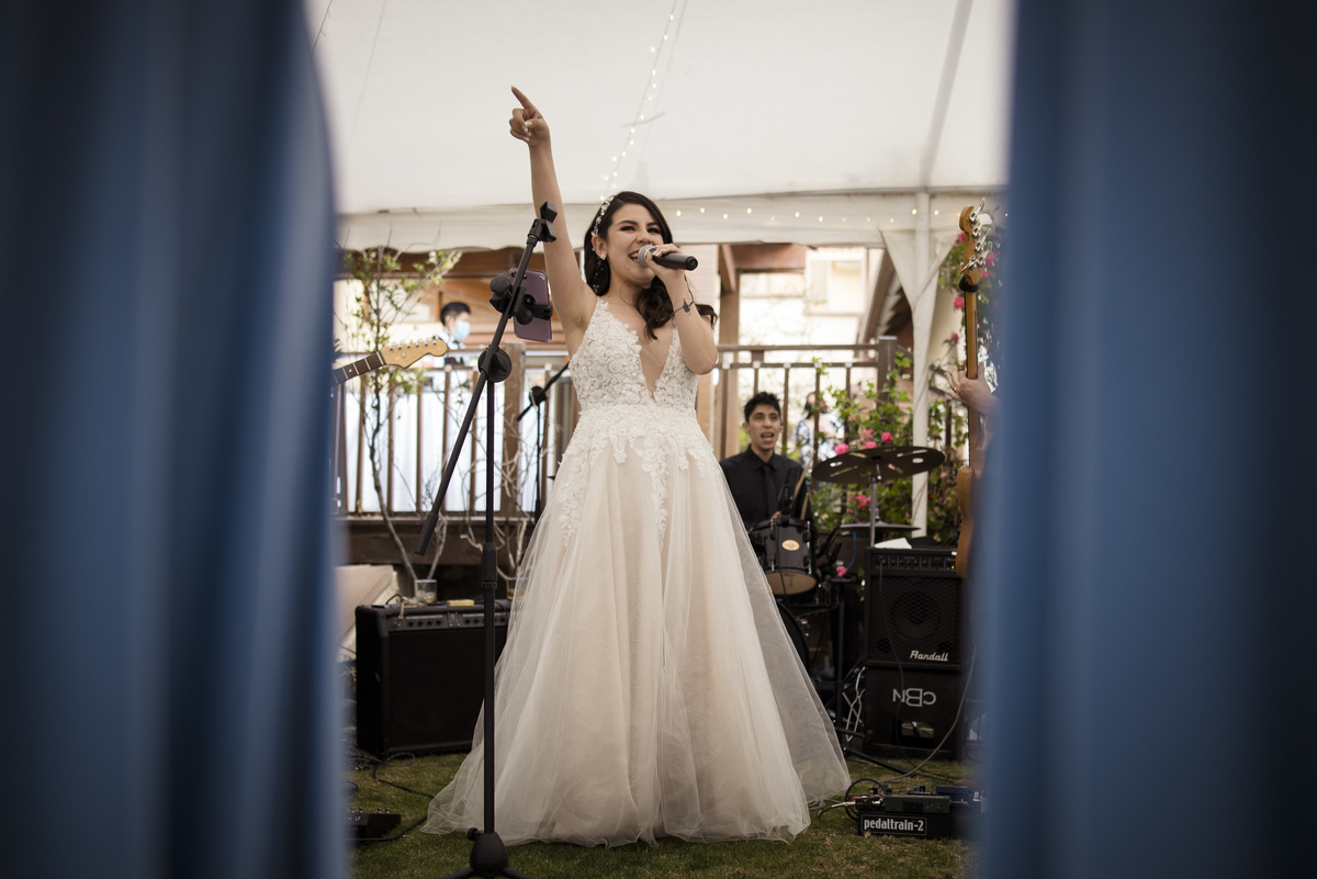 Fotografo de bodas La Paz Bolivia, Boda de dia, boda de jardin , boda rockera