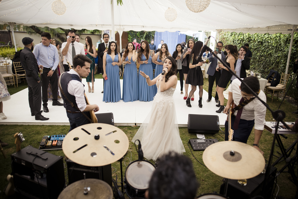 Fotografo de bodas La Paz Bolivia, Boda de dia, boda de jardin , boda rockera