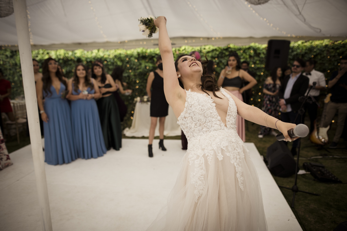 Fotografo de bodas La Paz Bolivia, Boda de dia, boda de jardin , boda rockera