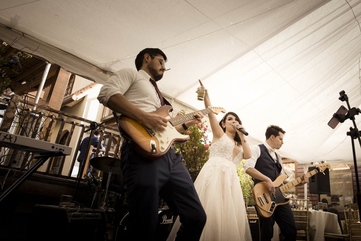 Fotografo de bodas La Paz Bolivia, Boda de dia, boda de jardin , boda rockera