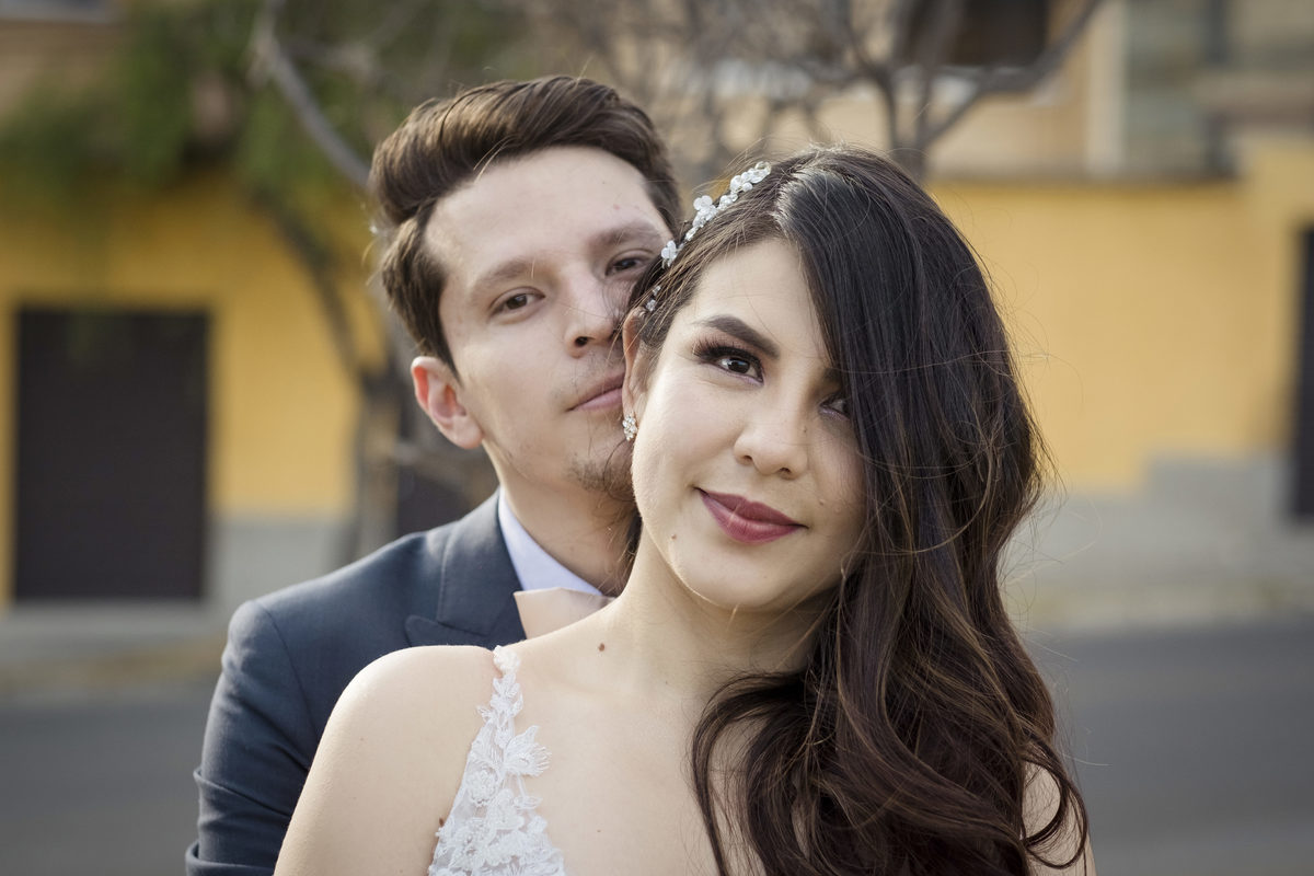 Fotografo de bodas La Paz Bolivia, Boda de dia, boda de jardin , boda rockera