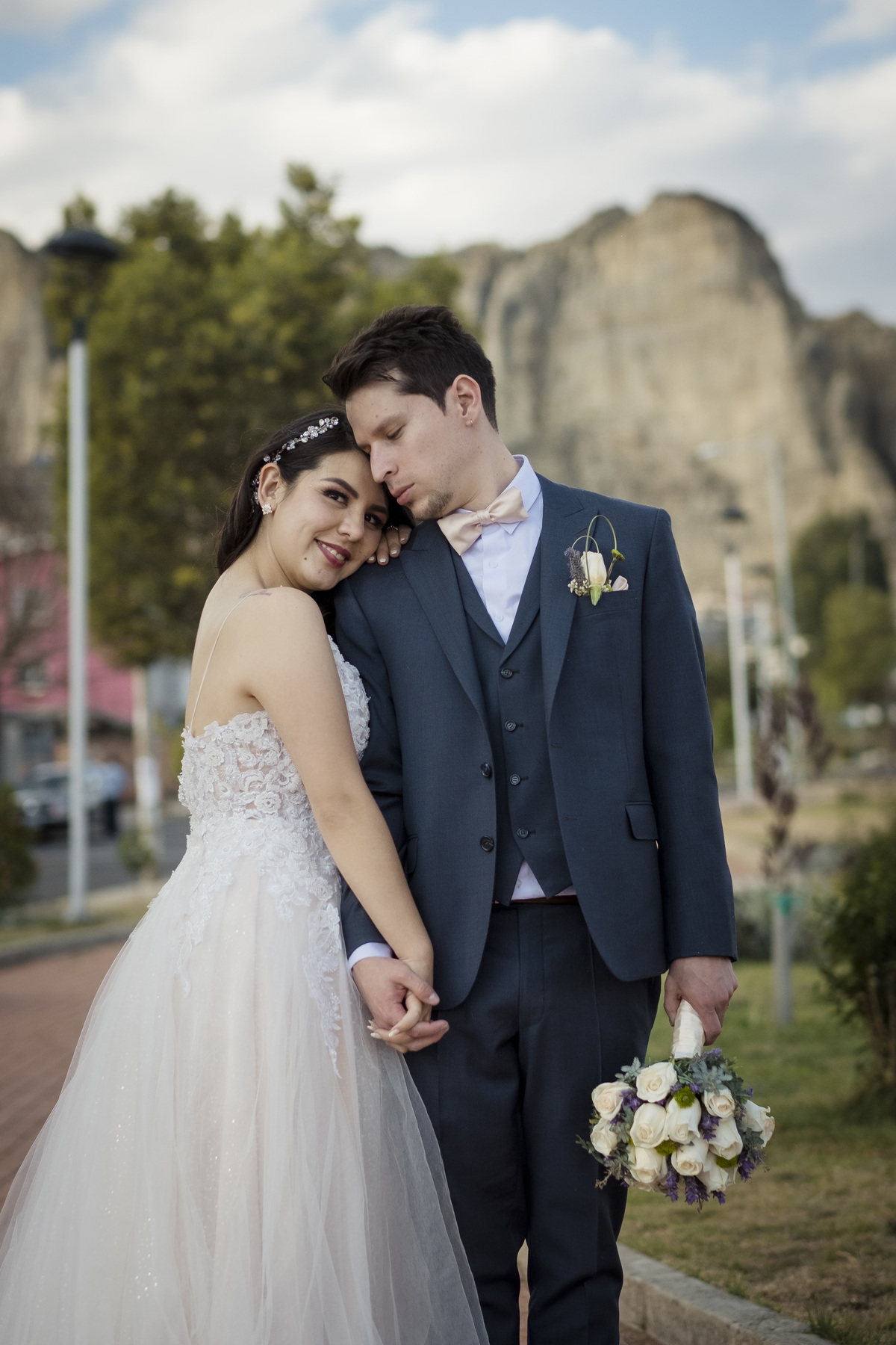 Fotografo de bodas La Paz Bolivia, Boda de dia, boda de jardin , boda rockera