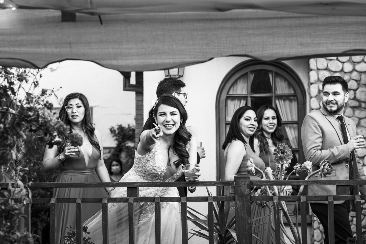 Fotografo de bodas La Paz Bolivia, Boda de dia, boda de jardin , boda rockera