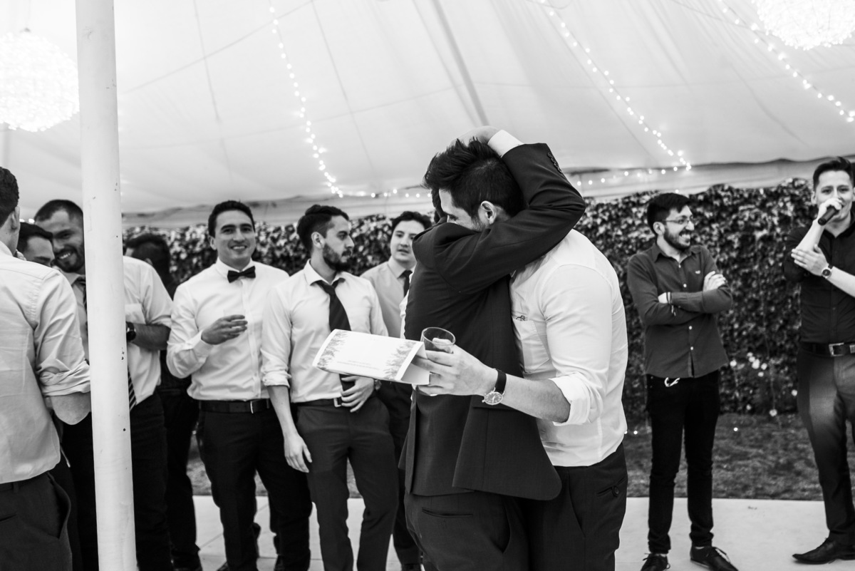 Fotografo de bodas La Paz Bolivia, Boda de dia, boda de jardin , boda rockera