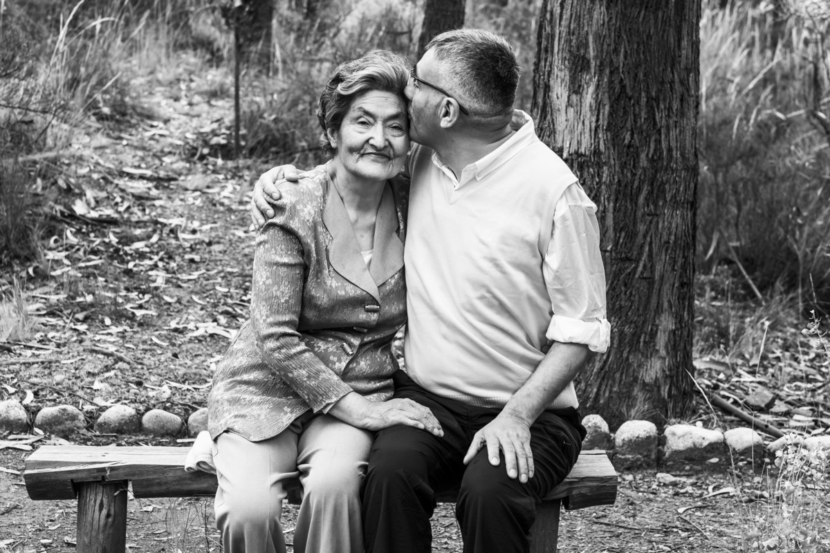 Fotografia de familias la paz bolivia, fotografo de familias, familia boliviana, bosque de auquisamaña 
