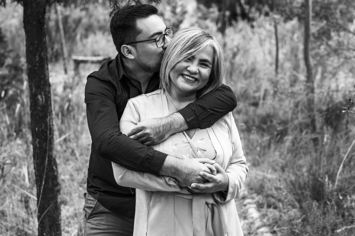 Fotografia de familias la paz bolivia, fotografo de familias, familia boliviana, bosque de auquisamaña 