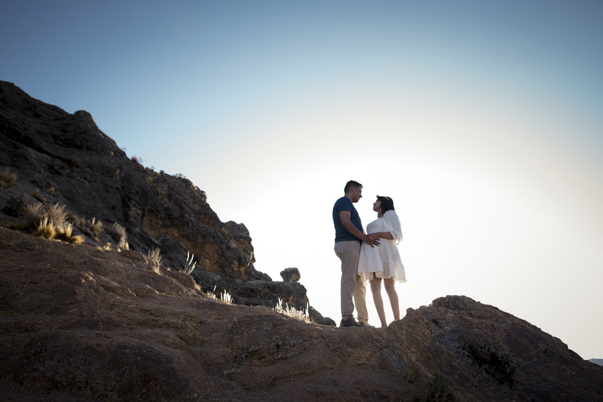 fotografia de familia, fotografia de parejas, Lago Titicaca, isla tortuga, La Paz Bolivia, Familia boliviana, Pkl Fotografia 