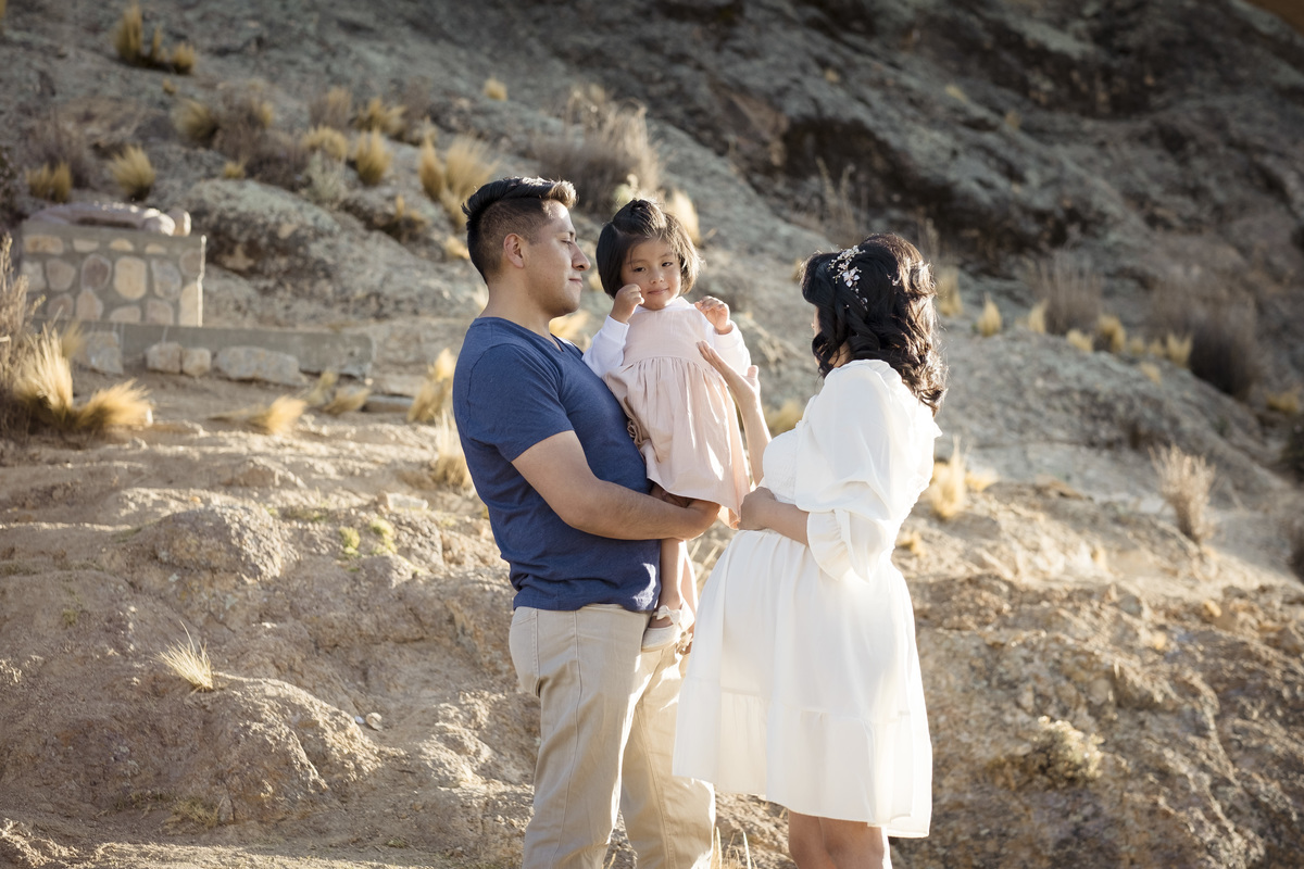 fotografia de familia, fotografia de parejas, Lago Titicaca, isla tortuga, La Paz Bolivia, Familia boliviana, Pkl Fotografia 