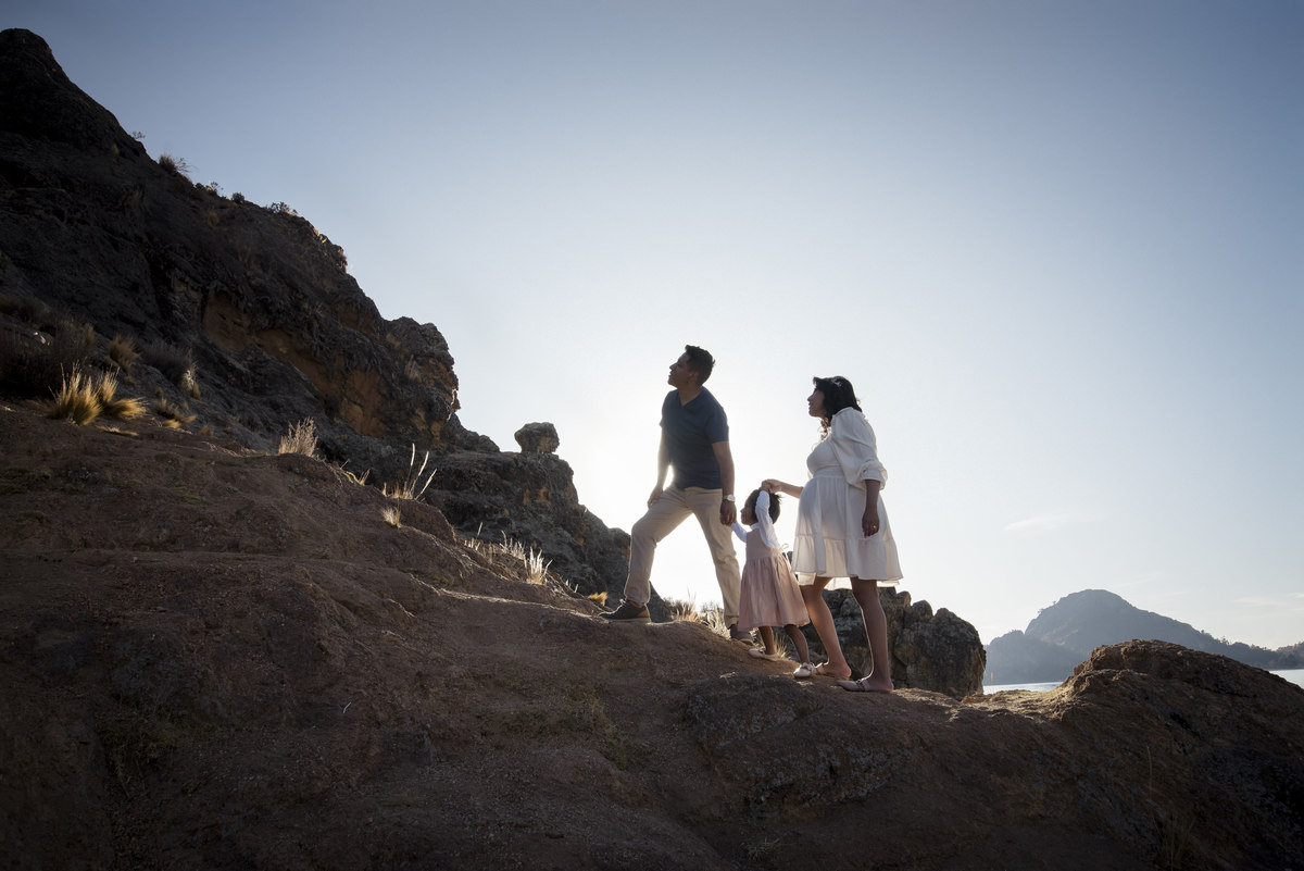 fotografia de familia, fotografia de parejas, Lago Titicaca, isla tortuga, La Paz Bolivia, Familia boliviana, Pkl Fotografia 