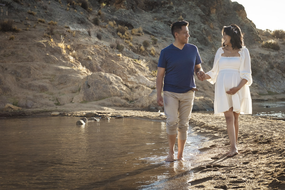 fotografia de familia, fotografia de parejas, Lago Titicaca, isla tortuga, La Paz Bolivia, Familia boliviana, Pkl Fotografia 