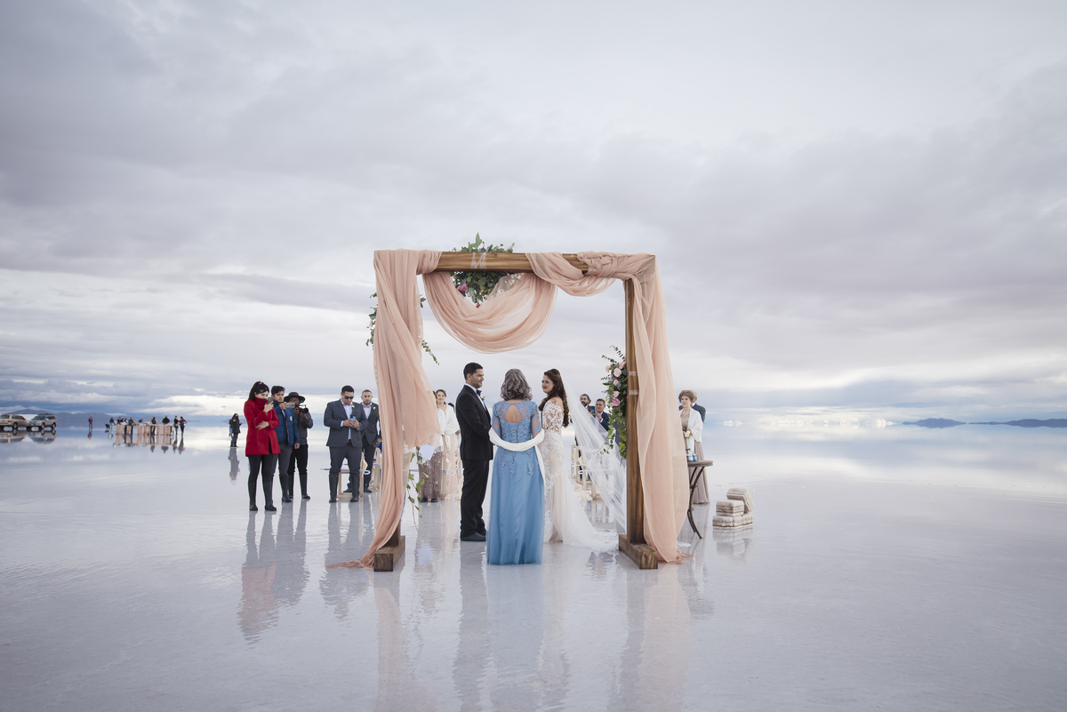 la paz bolivia, uyuni salt flats, slat flats wedding, boda salar de uyuni, destination wedding bolivia, Hotel Palacio de sal