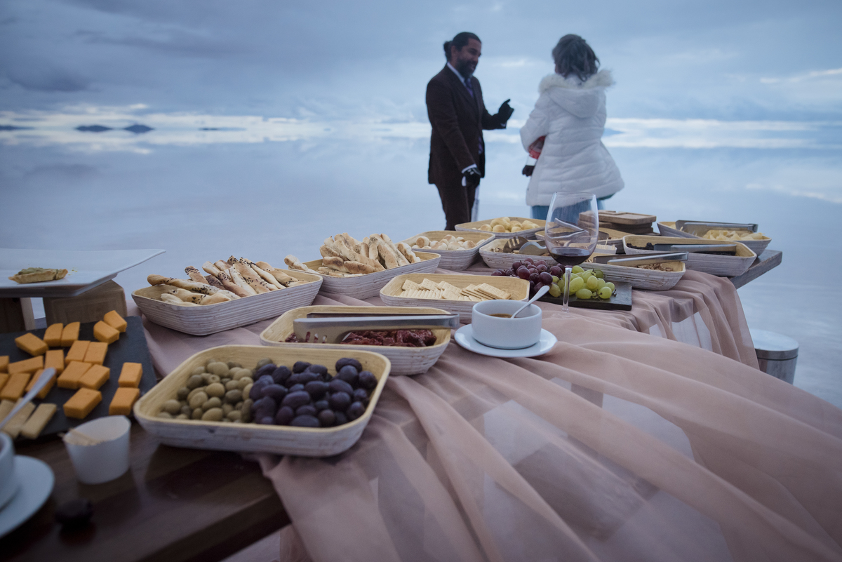 la paz bolivia, uyuni salt flats, slat flats wedding, boda salar de uyuni, destination wedding bolivia, Hotel Palacio de sal