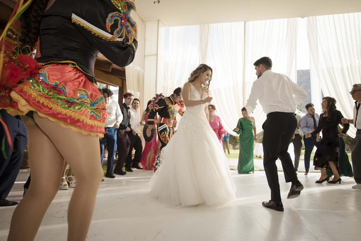 Boda de dia, boda la paz Bolivia, Fotografía de bodas La Paz Bolivia, club de tenis La Paz.