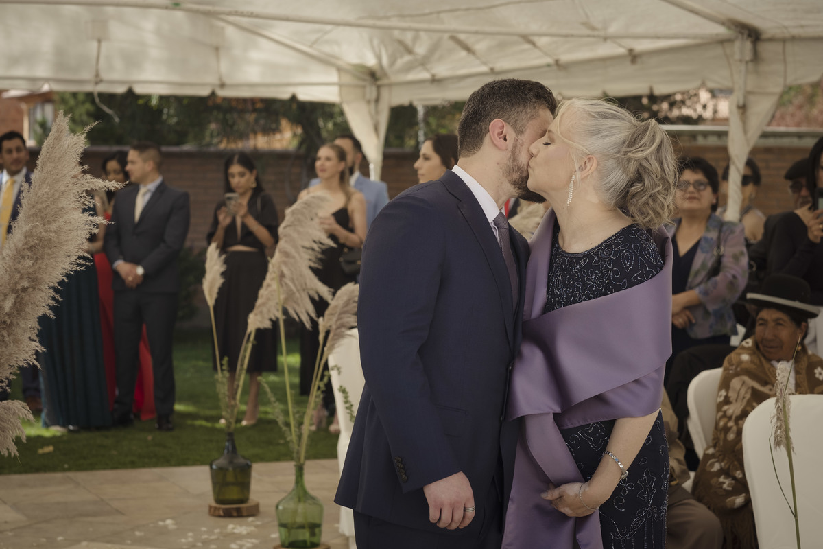 boda civil de jardin, club aleman de la paz, bolivia, fotografo de bodas la paz bolivia