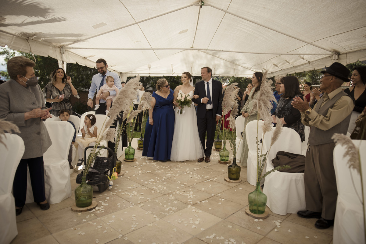 boda civil de jardin, club aleman de la paz, bolivia, fotografo de bodas la paz bolivia