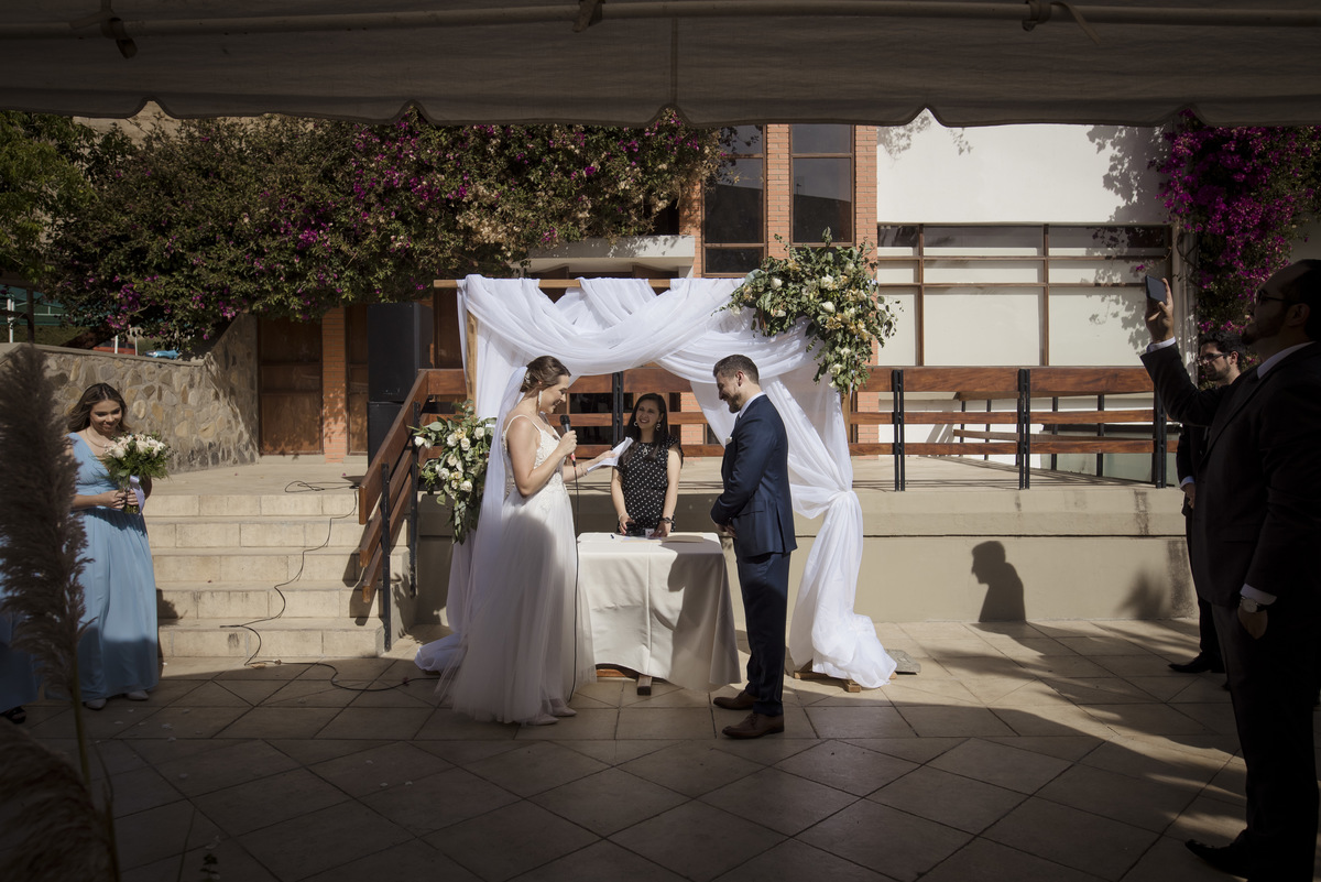boda civil de jardin, club aleman de la paz, bolivia, fotografo de bodas la paz bolivia
