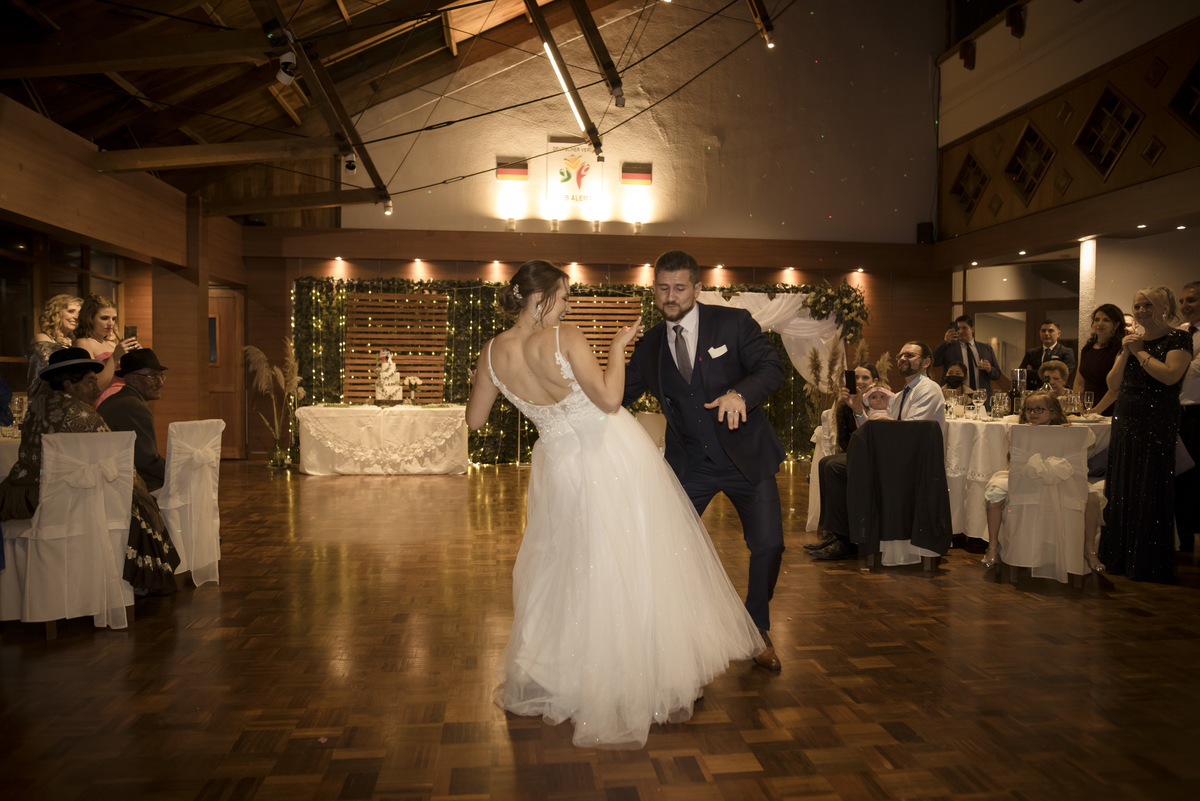 boda civil de jardin, club aleman de la paz, bolivia, fotografo de bodas la paz bolivia
