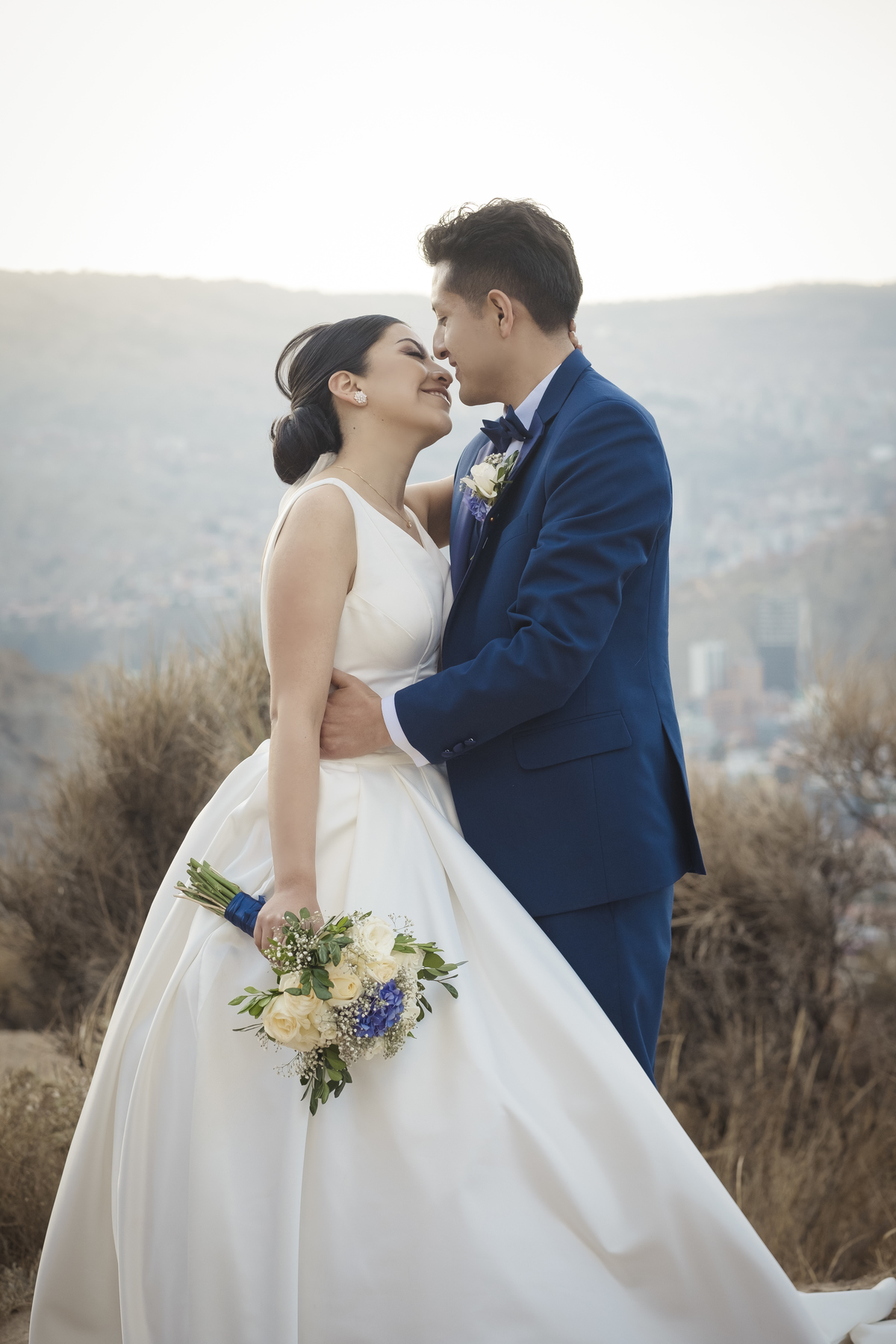 boda cristiana- boda club naval, boda la paz bolivia, fotografo de bodas la paz, bolivia. 