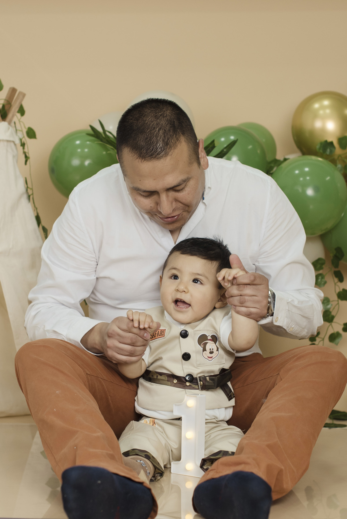 sesión de fotos bebe, cake smash, tematica safari, pkl fotografia, fotografia de bebes