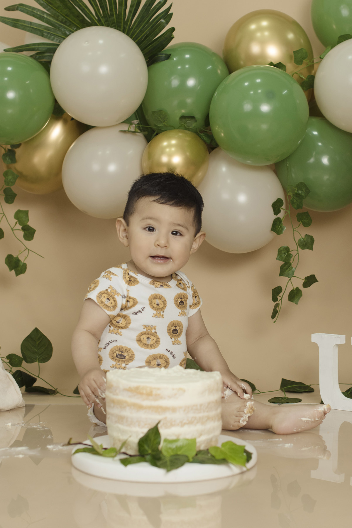 sesión de fotos bebe, cake smash, tematica safari, pkl fotografia, fotografia de bebes