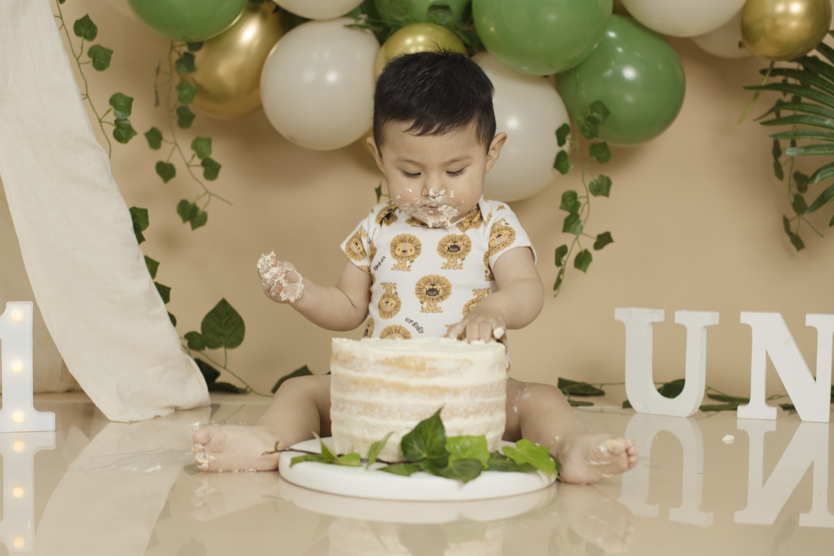 sesión de fotos bebe, cake smash, tematica safari, pkl fotografia, fotografia de bebes