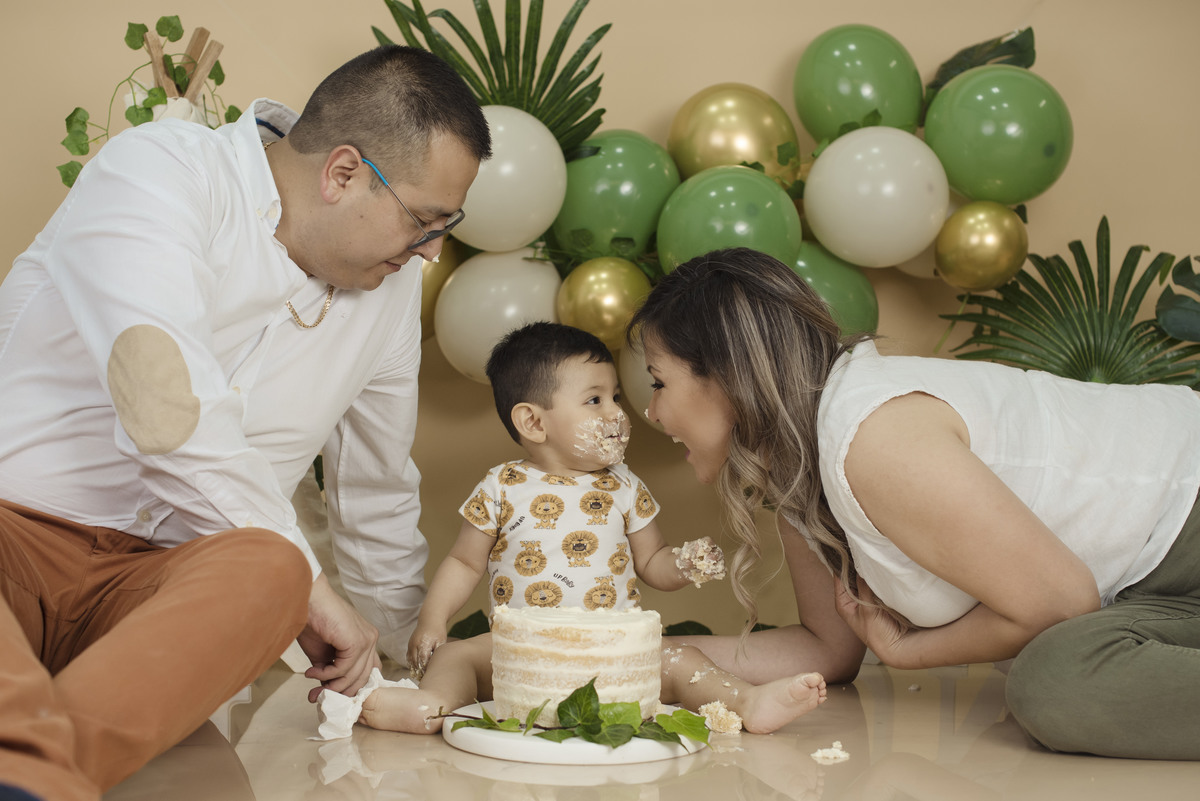 sesión de fotos bebe, cake smash, tematica safari, pkl fotografia, fotografia de bebes