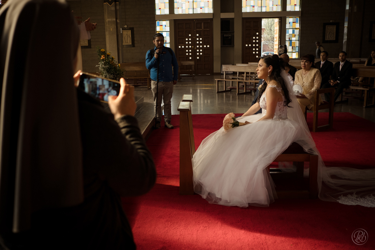 Fotografo de bodas La Paz Bolivia Novia Ceremonia católica Catedral Castrense La Paz  