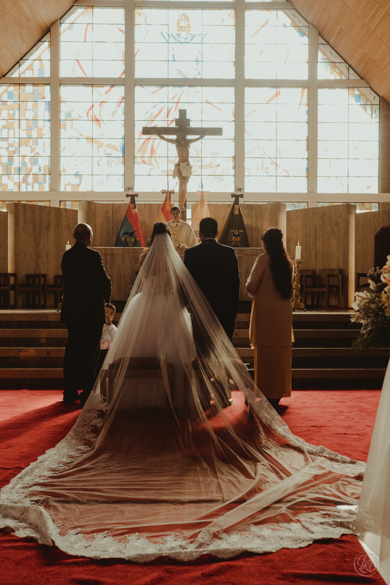 Fotografo de bodas La Paz Bolivia Novia Ceremonia católica Catedral Castrense La Paz  