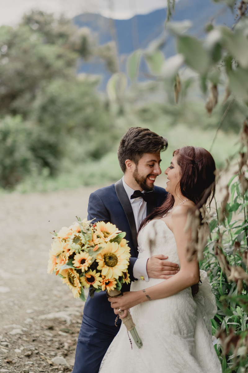 Fotografo de boda La Paz Bolivia Wedding photographer, Post boda, La cumbre, Deathroad Yungas Bolivia 