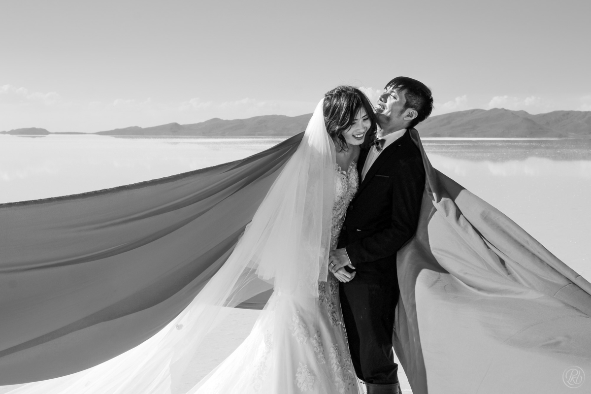 uyuni salt flats photographer- wedding photographer bolivia - fotografia de bodas Uyuni - salar de uyuni - pkl fotografia 