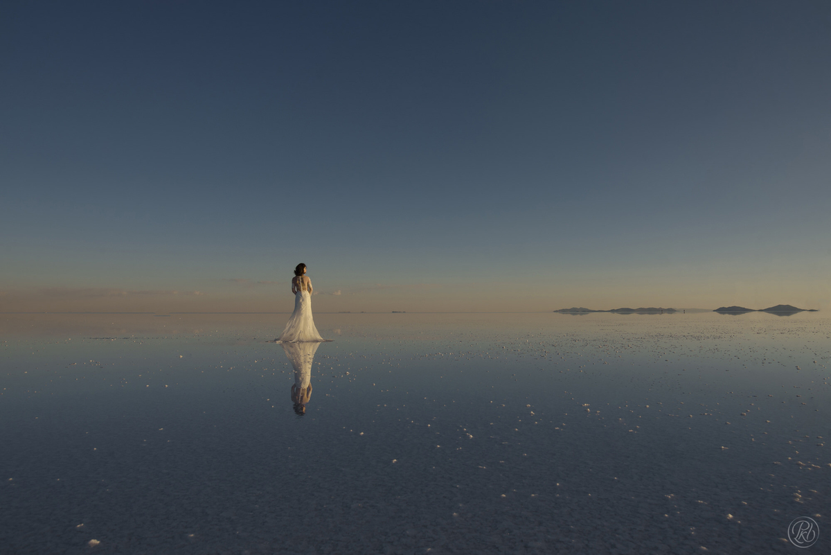 uyuni salt flats photographer- wedding photographer bolivia - fotografia de bodas Uyuni - salar de uyuni - pkl fotografia 