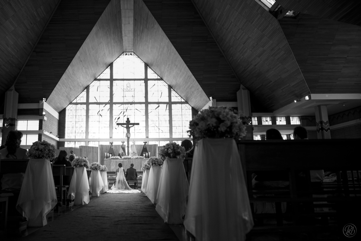fotografo de bodas La Paz Bolivia fotografo de bodas La Paz Bolivia Fotografia de bodas Pkl Fotografía ceremonia catolica iglesia nuestra señora de Lujan catedral castrense de irpavi 