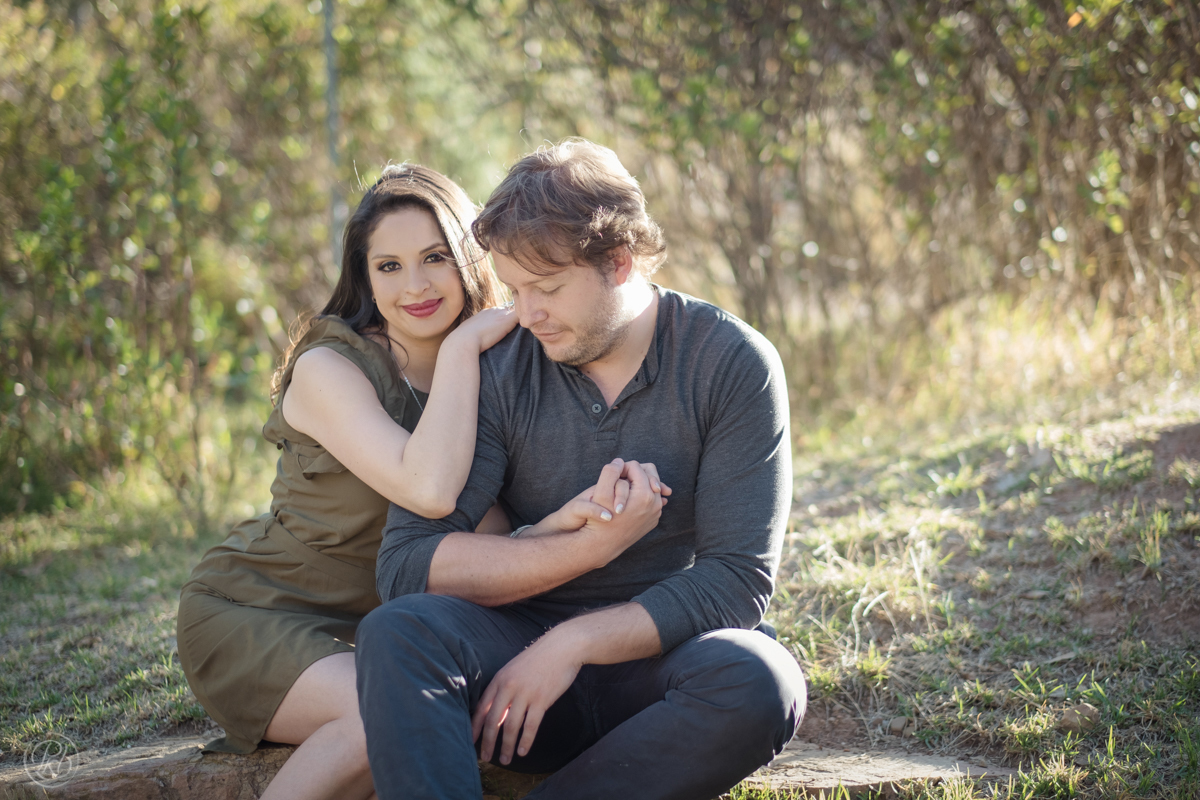 pkl fotografía pareja sesion de preboda,  en  el bosque. 