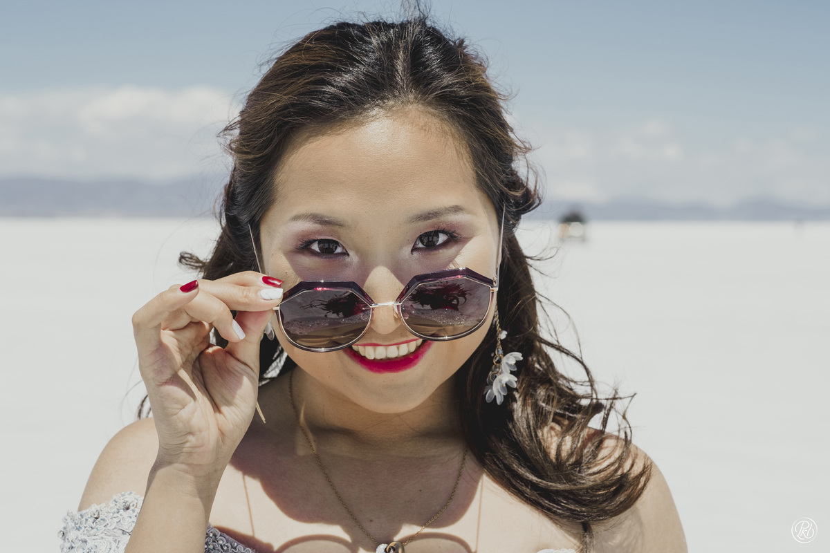 Salt Flats Bolivia Uyuni wedding photographer Fotografo de bodas La Paz Bolivia 