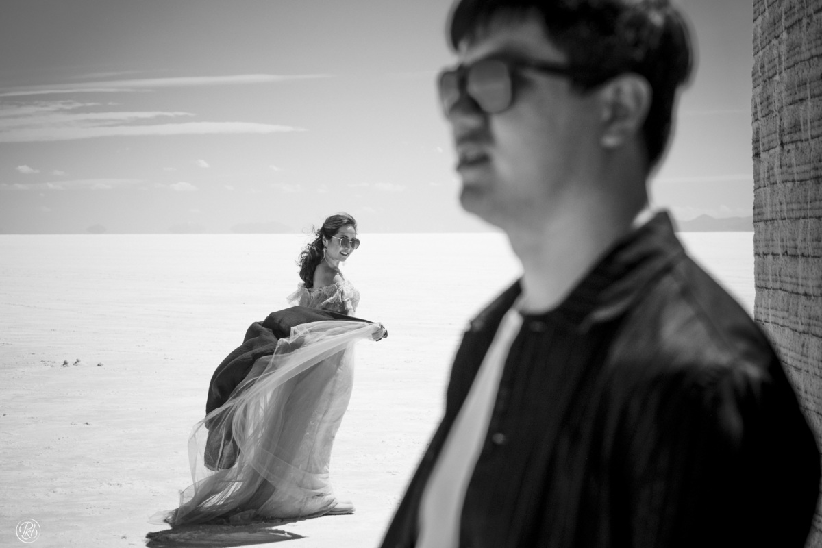 Salt Flats Bolivia Uyuni wedding photographer Fotografo de bodas La Paz Bolivia 