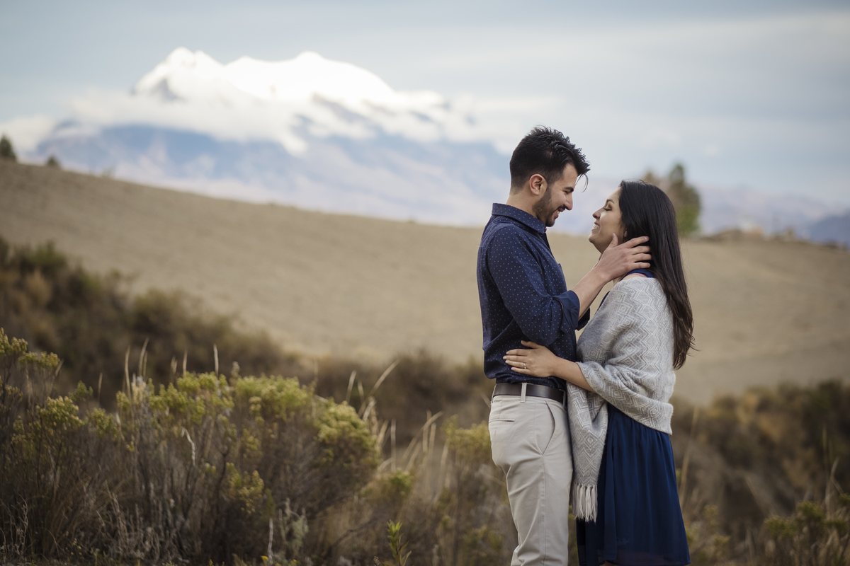 sesion de fotos de pareja La Paz Bolivia, Valle de las Animas fotografia de bodas Pkl Fotografia 