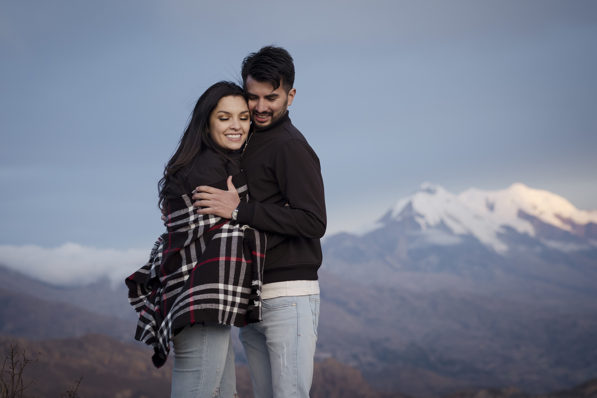 sesion de fotos de pareja La Paz Bolivia, Valle de las Animas fotografia de bodas Pkl Fotografia 