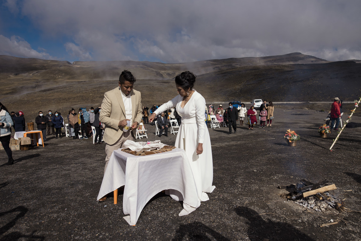 boda andina, boda la paz bolivia, boda de montaña, mountain elopement, andean wedding, bolivian wedding photographer, Fotografo de bodas la paz bolivia,