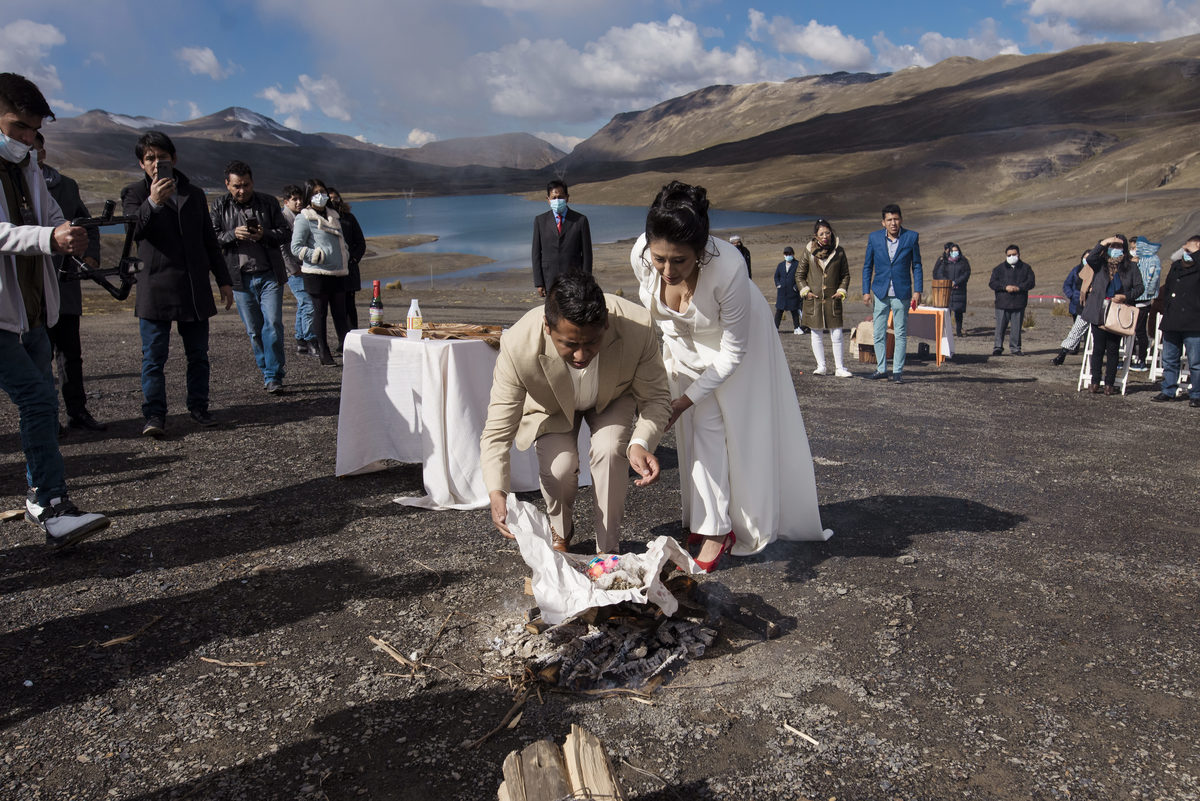 boda andina, boda la paz bolivia, boda de montaña, mountain elopement, andean wedding, bolivian wedding photographer, Fotografo de bodas la paz bolivia,