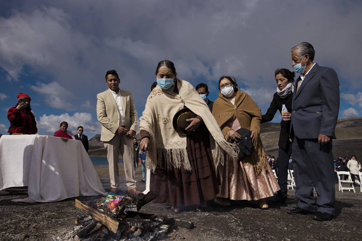 boda andina, boda la paz bolivia, boda de montaña, mountain elopement, andean wedding, bolivian wedding photographer, Fotografo de bodas la paz bolivia,