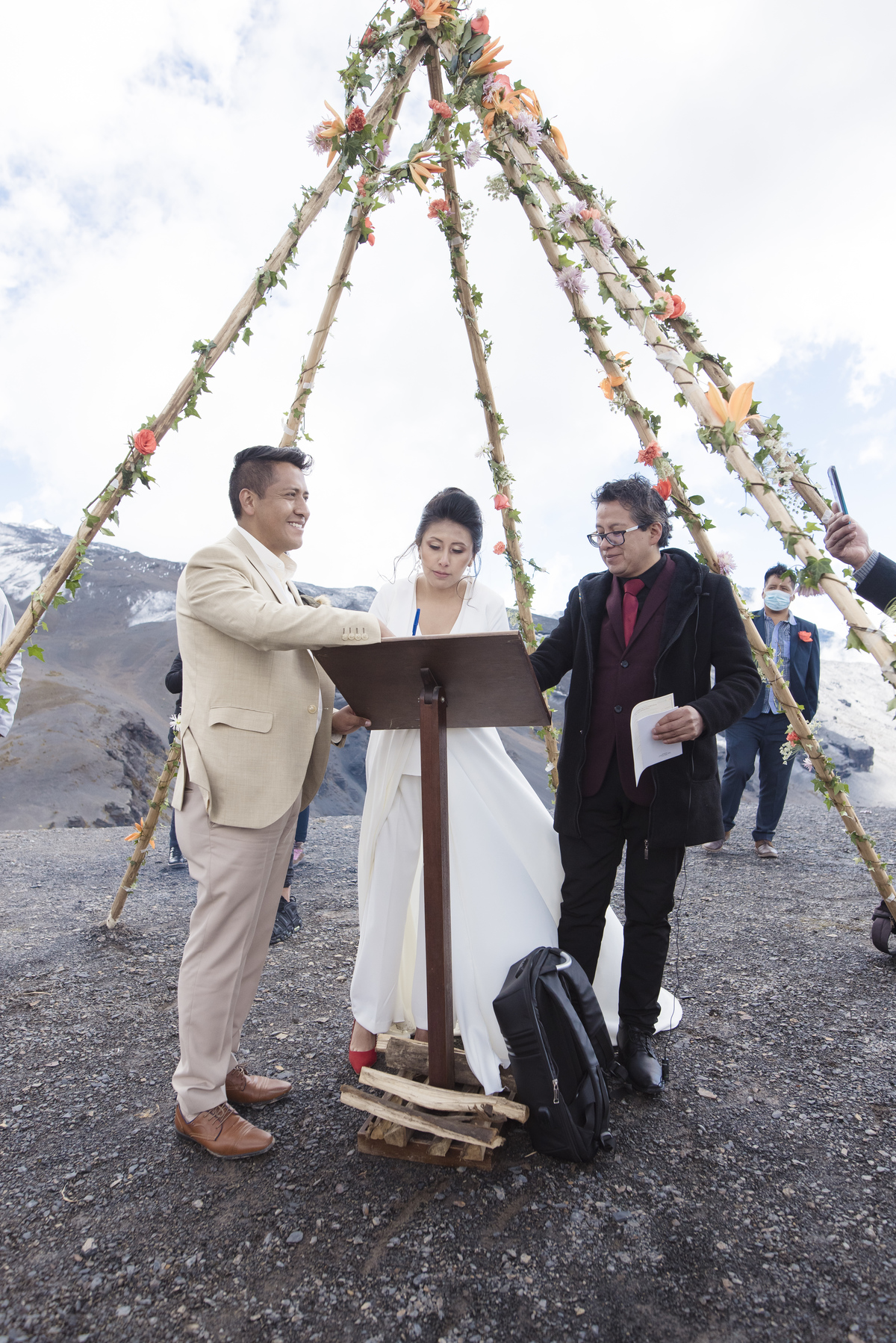boda andina, boda la paz bolivia, boda de montaña, mountain elopement, andean wedding, bolivian wedding photographer, Fotografo de bodas la paz bolivia,