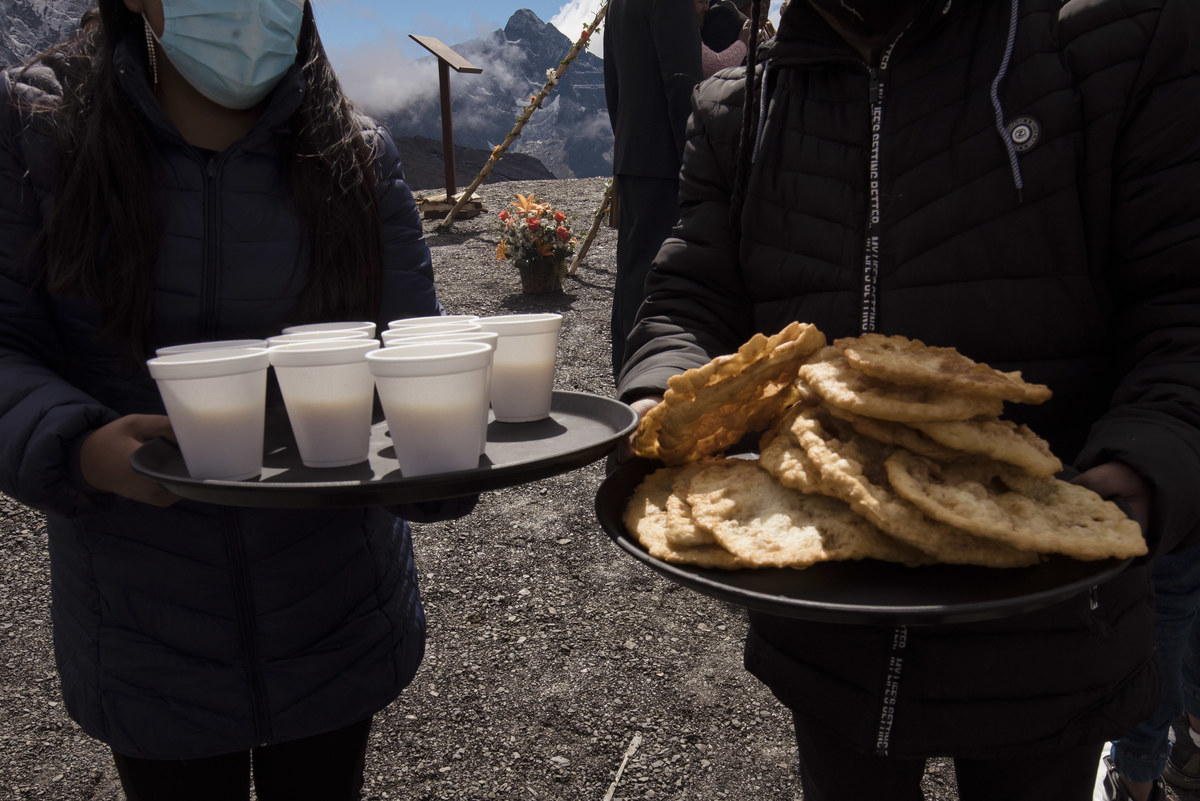 boda andina, boda la paz bolivia, boda de montaña, mountain elopement, andean wedding, bolivian wedding photographer, Fotografo de bodas la paz bolivia,