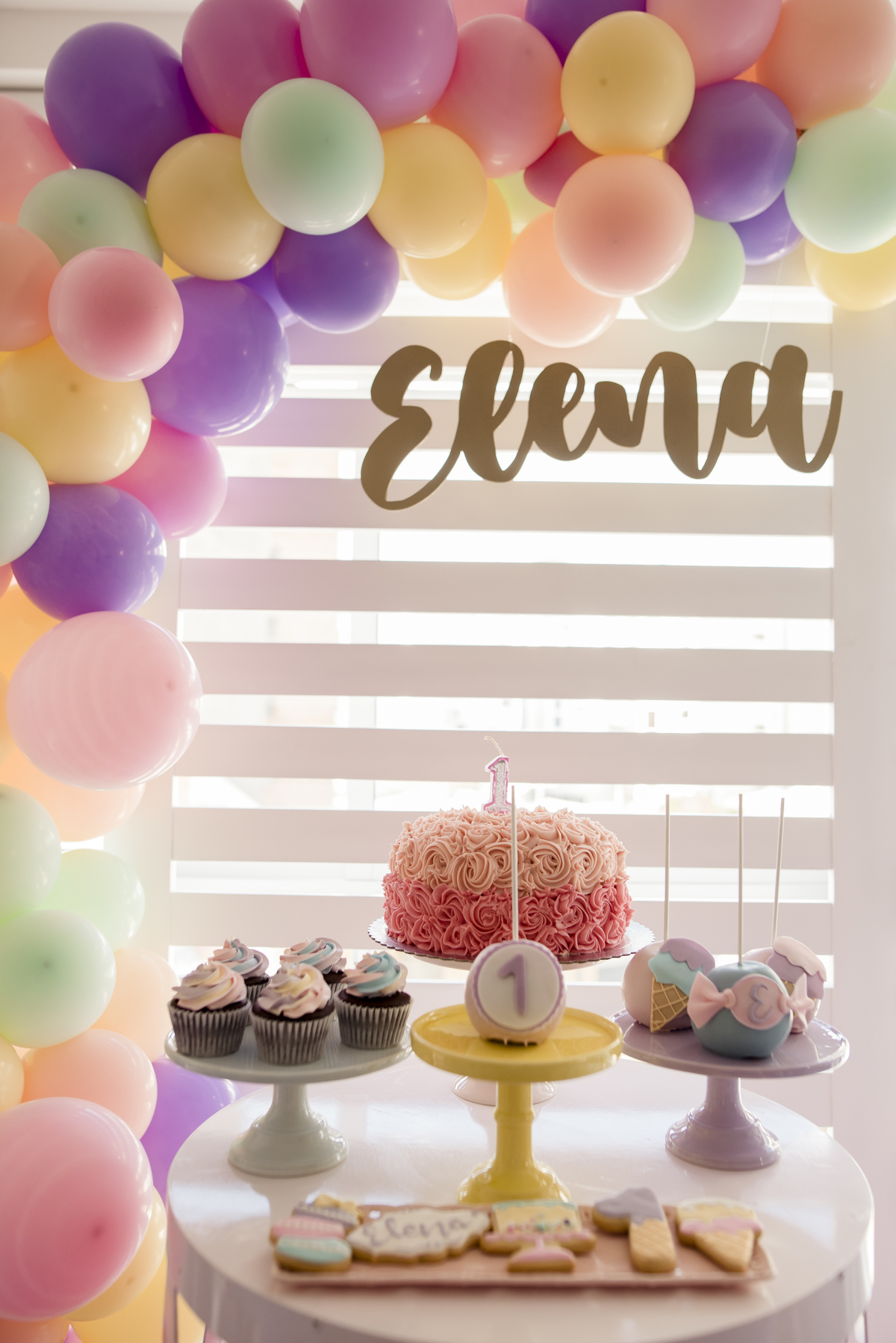 primer cumpleaños, cake smash, sesion familiar, bebe un año, la paz bolivia fotografo de familias