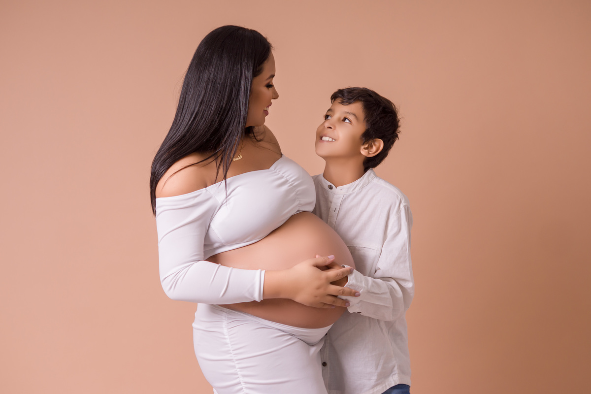 mamãe gestante e filho