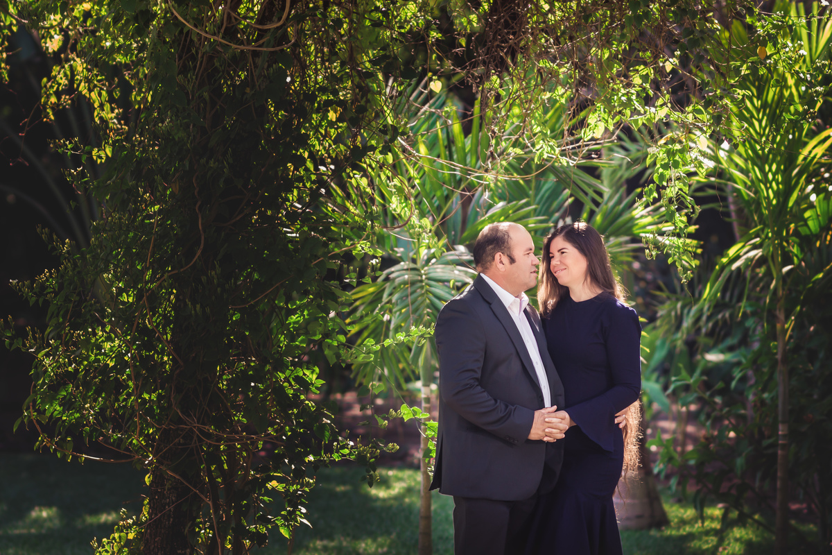 fotografia casal comemorando 25 anos de matrimônio