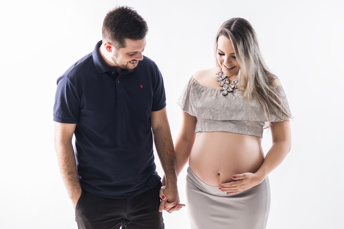 gestante em estúdio